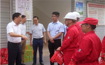 铜梁区区委书记、区长慰问公司一线员工