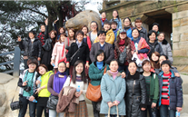 bet356体育集团组织2012年国际三八妇女节登山活动