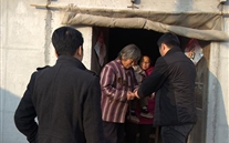 “天寒人心暧、职企一家亲”—成武县bet356体育燃气公司领导“送温暖”慰问困难职工家属