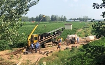 金乡高压长输管线成功穿越万：