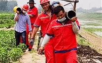 24小时挑灯鏖战 30余人合力除“虎”--金乡公司圆满完成新万：哟胃哐构艿栏脑